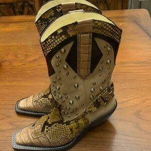 ZARA studded leather cowboy boots size7 1/2 new